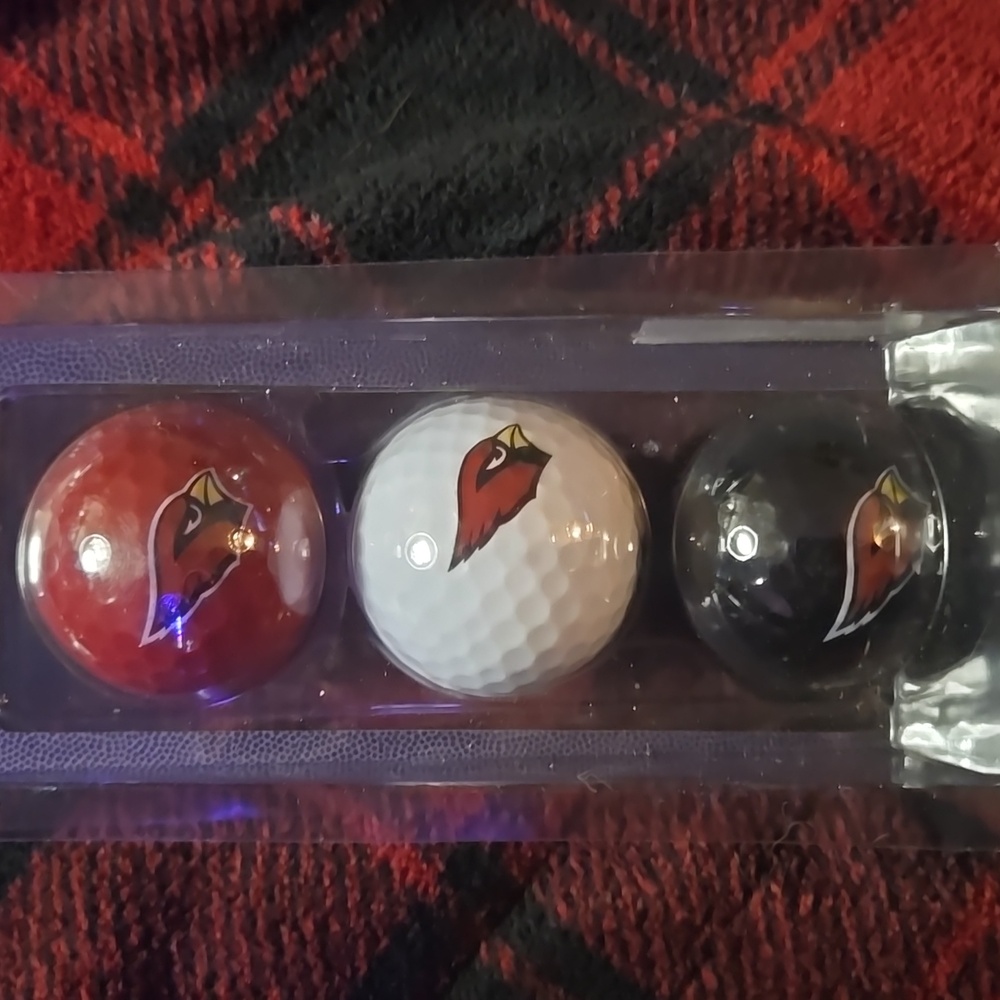 NFL Branded Arizona Cardinals 3 Pack Golf Balls - Picture 2 of 3